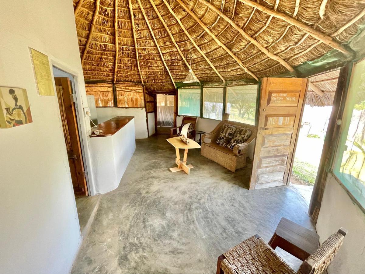 Nhambavale Lodge Чигенгуэле Экстерьер фото